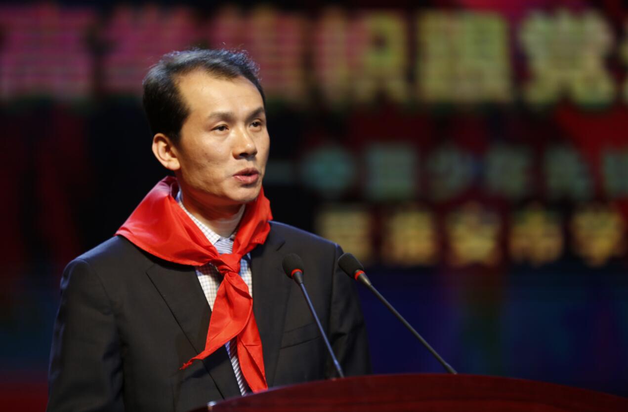 姜东曲谱_钢琴简单曲谱(2)